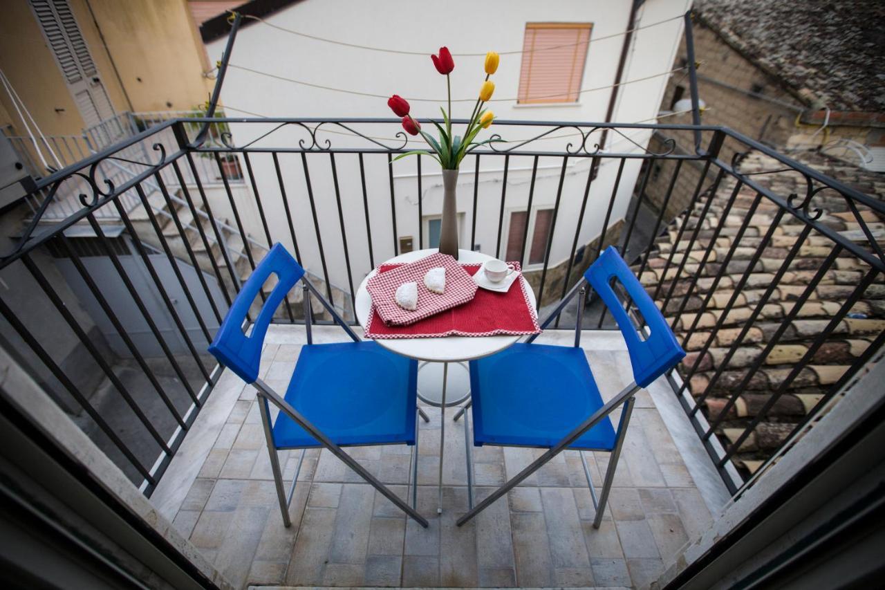 Sopra La Piazza Villa Agira Buitenkant foto