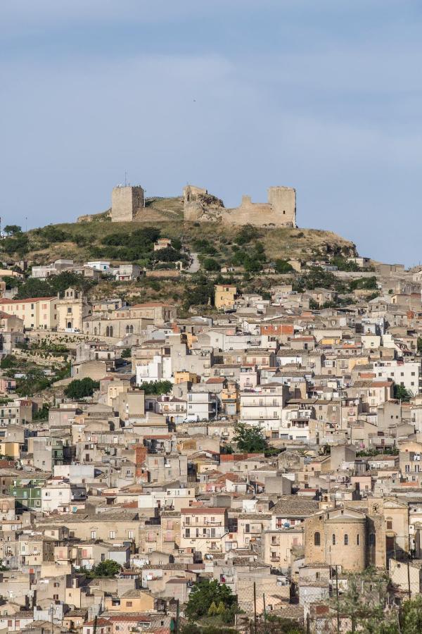 Sopra La Piazza Villa Agira Buitenkant foto